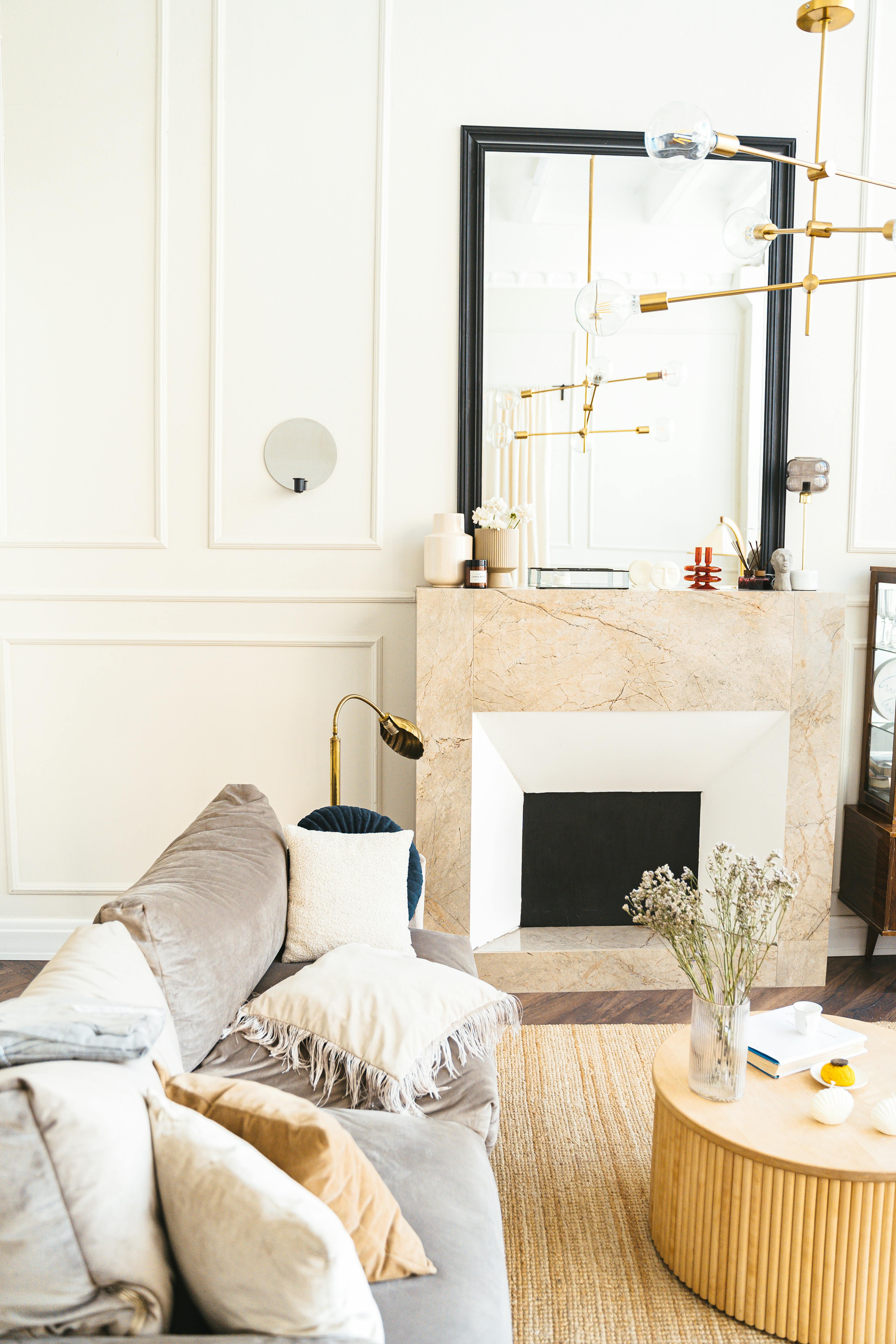 L'Art du "Mix and Match" : Créer une Décoration Unique